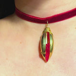 Load and play video in Gallery viewer, Golden Pod Choker
